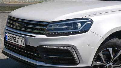 دماغه و چراغ‌های جلو در کوپا T210